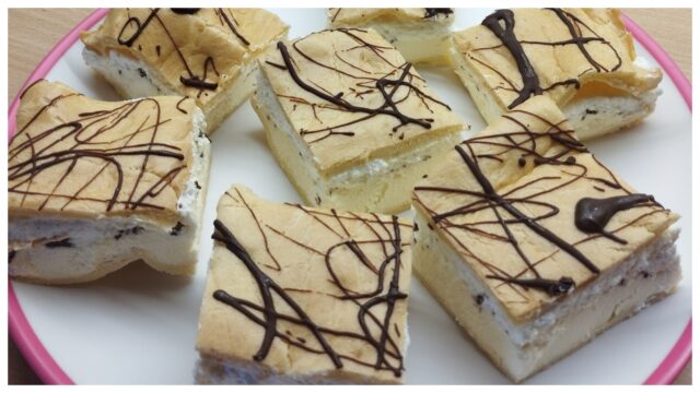 Zákusek Mraky z odpalovaného těsta – luxusní dezert s krémem a šlehačkou