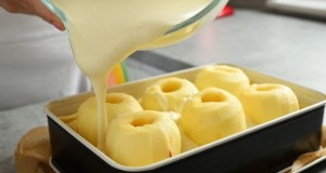 Vynikající recept na nejlahodnější domácí jablečný koláč s tvarohem a mandlemi