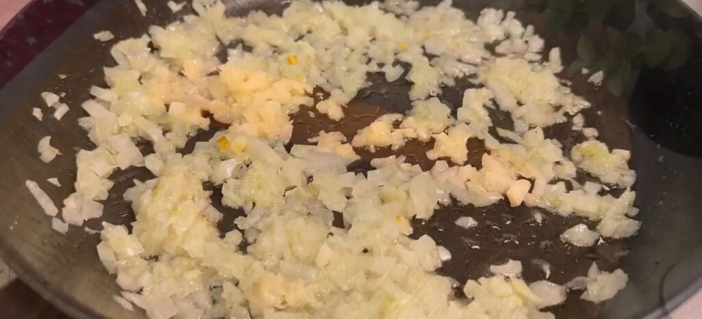 Gurmánské špagety Bolognese v rajčatové omáčce - Lahodná večeře!