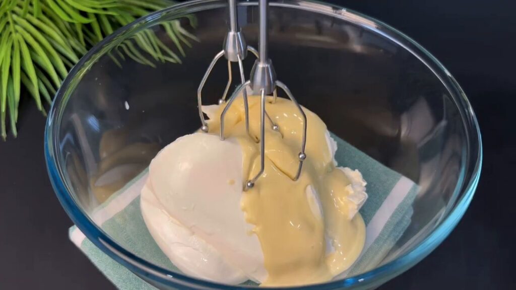 Báječný oplatkový dort s mascarpone krémem a bílou čokoládou - Pouze 4 ingredience!