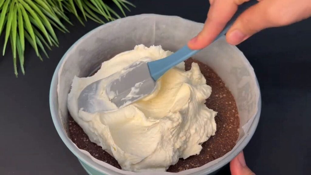 Báječný oplatkový dort s mascarpone krémem a bílou čokoládou - Pouze 4 ingredience!