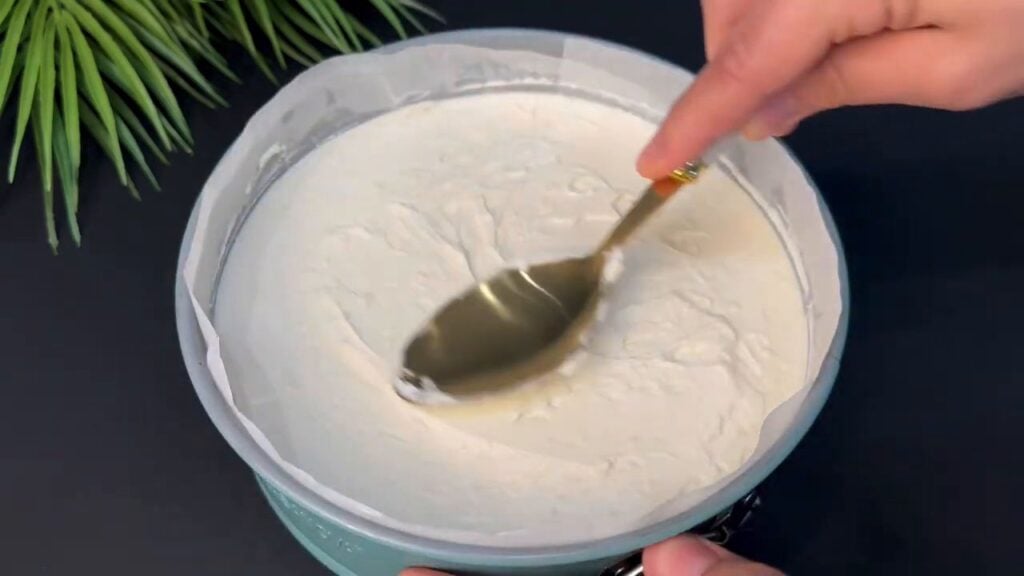 Báječný oplatkový dort s mascarpone krémem a bílou čokoládou - Pouze 4 ingredience!