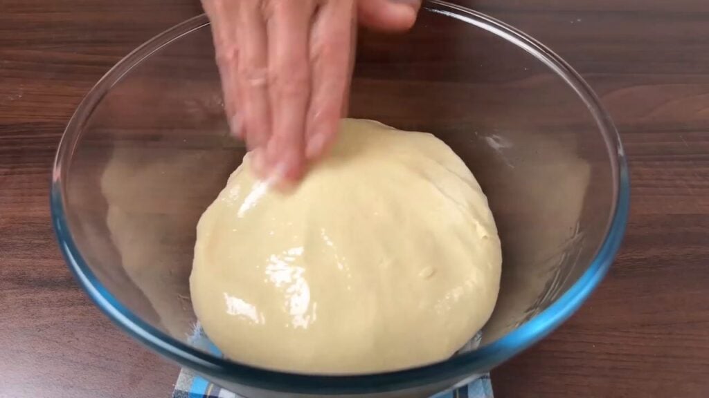 Domácí nadýchané křupavé křehké máslové croissanty - Trochu jinak!