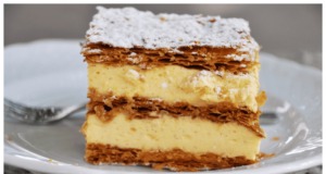 Jednoduchý recept na pudinkový koláč z listového těsta, který si každý zamiluje
