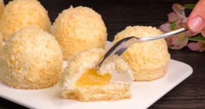 Jemné a okouzlující citronové koláčky s lahodným krémovým tvarohem Jemné a okouzlující citronové koláčky s lahodným krémovým tvarohem