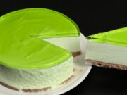 Okouzlující zelený oplatkový dort se smetanovým želé - Pouze 3 ingredience!