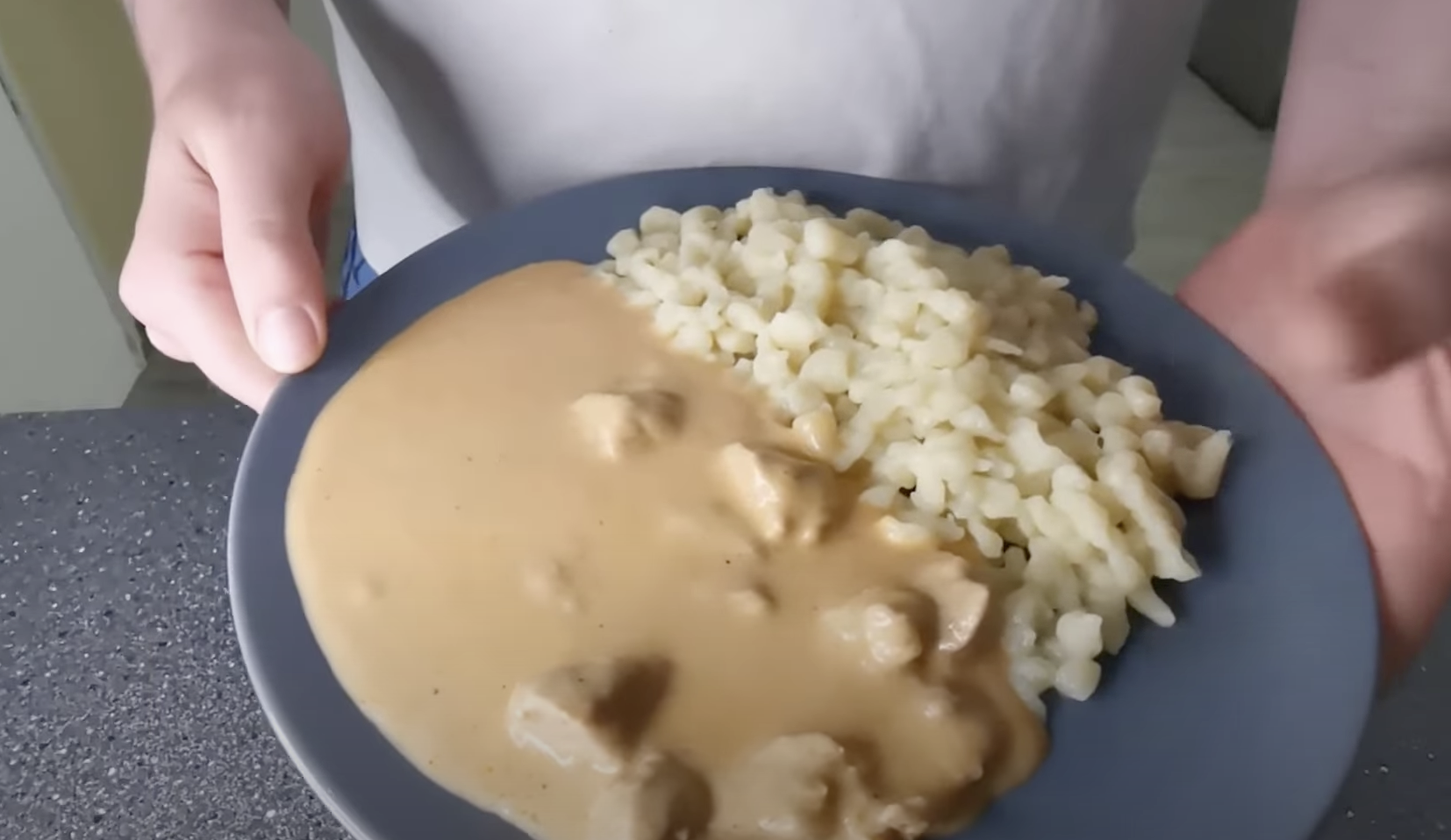 Tradiční paprikáš z vepřového masa - ostřílený recept!