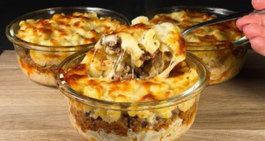 Zapečené těstoviny s bešamelovou omáčkou s pórkem, mletým masem a sýrem – Lepší než lasagne! Zapečené těstoviny s bešamelovou omáčkou s pórkem, mletým masem a sýrem - Lepší než lasagne!