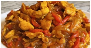 Minutková čína z kuřecího masa a zeleniny jako z restaurace rychle a chutně