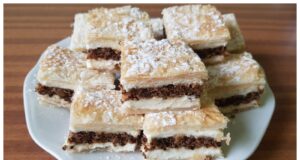 Ořechové řezy s listovým těstem: Luxusní dezert s krémem a ořechovou vrstvou