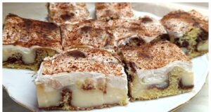 Vynikající pudinková buchta se zakysanou smetanou