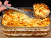 Zapečené domácí Bolognesse lasagne s mletým masem a lahodnou sýrovou směsí