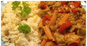 Vepřová směs se zeleninou a cibulovou rýží – rychlé a aromatické jídlo Vepřová směs se zeleninou a cibulovou rýží – rychlé a aromatické jídlo