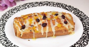 Recept na zdravý ovesný koláč s jablky, banány a brusinkami Zdravý ovesný koláč s banány, jablíčkem, brusinkami a rozinkami - Ideální k horkému čaji!