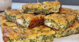 Slaný špenátový koláč s feta sýrem, petrželkou a mozzarellou – Slaná pochoutka Slaný špenátový koláč s feta sýrem, petrželkou a mozzarellou - Slaná pochoutka