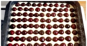 Bublanina s třešněmi