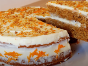 Lahodný mrkvový dort se smetanovo-tvarohovým krémem a ořechy - Lahodné potěšení!