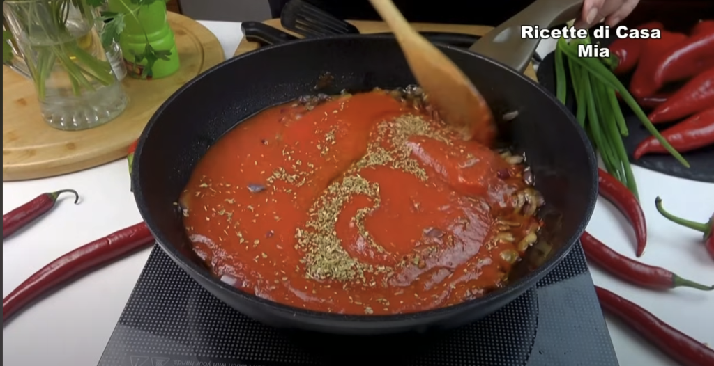 Zapečené vrstvené lilky v rajčatové omáčce s parmazánem a plátkovým sýrem - Jiná verze lasagní!