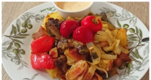 Rychlý recept pro celou rodinu z jednoho plechu – Vepřové kostky se zeleninou