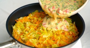 Zdravá pochoutka z bílého zelí se zeleninou, jogurtem a rajčaty – Lepší než pizza! Zdravá pochoutka z bílého zelí se zeleninou, jogurtem a rajčaty - Lepší než pizza!