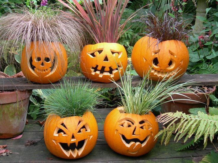 15+ více inspirací pro krásné a jedinečné vyřezávání halloweenských dýní 