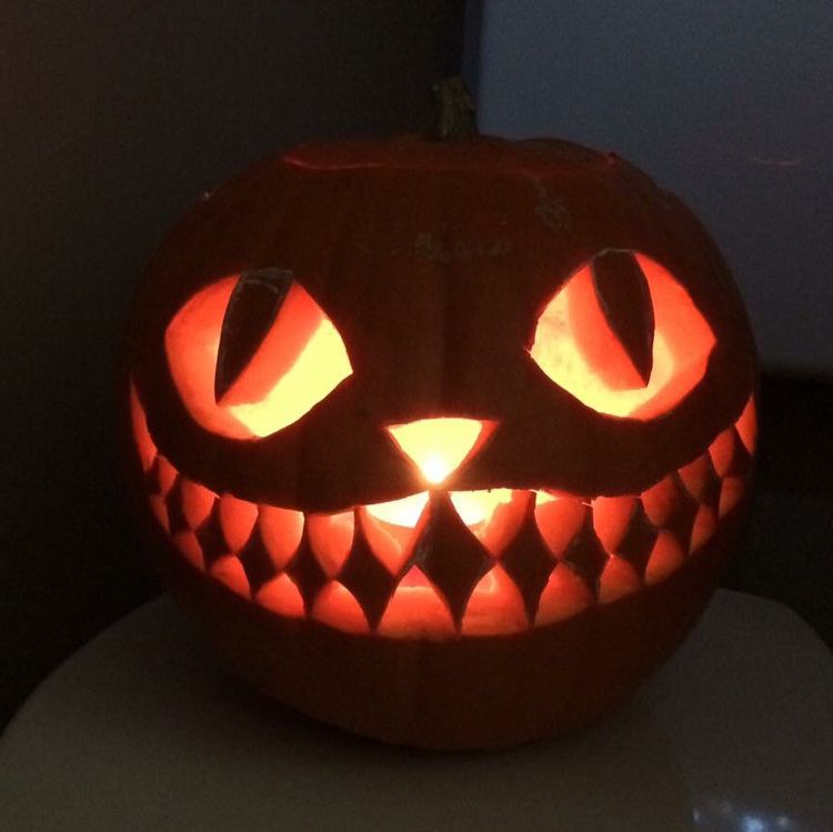 15+ více inspirací pro krásné a jedinečné vyřezávání halloweenských dýní 