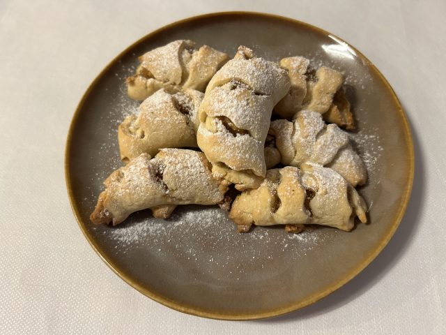 Linecké rohlíčky plněné jablky - recept jako od babičky