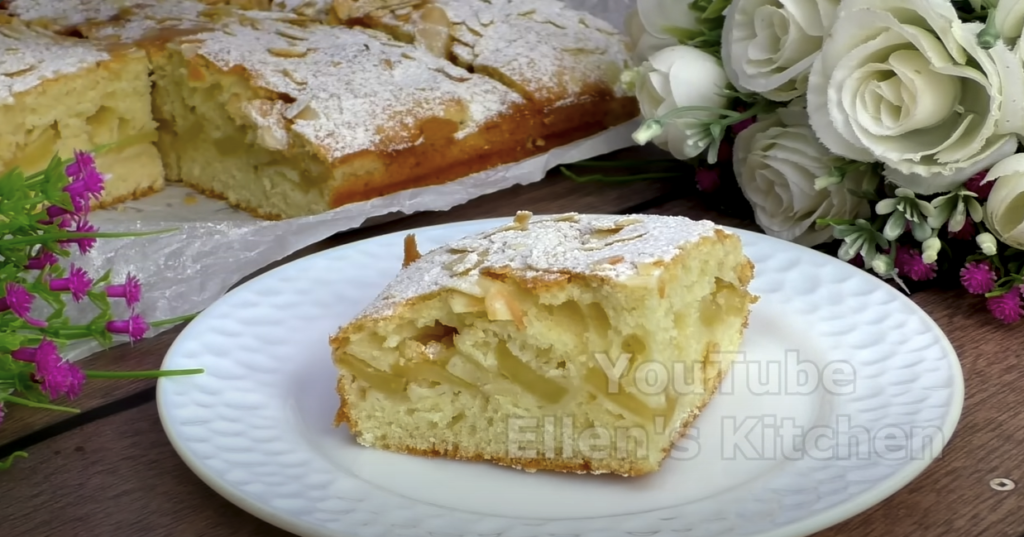 Skvělý jablečný koláč z jemného těsta s mandlovými lupínky - Jako od babičky