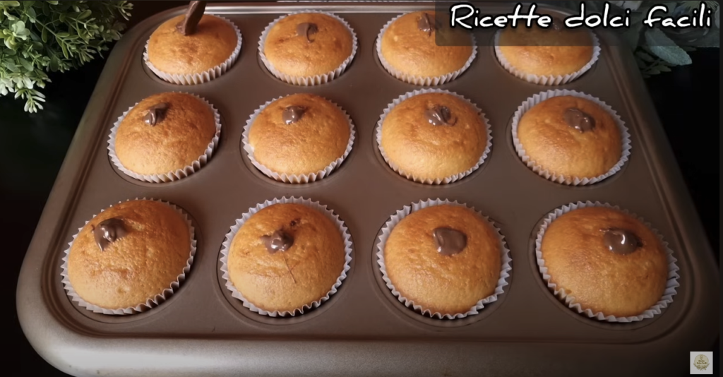 Měkké a nadýchané muffiny z jogurtového těsta s Nutellou - Nebe v ústech!