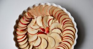 Krémový jablečný koláč s rychlou a snadnou přípravou, který zvládnete připravit i vy