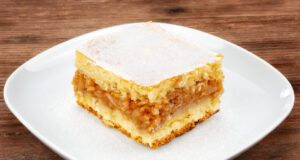 Nesmírně dobrý linecký jablečný koláč se snadnou a rychlou přípravou