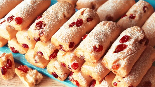 Jednoduché křehké sušenky s rozinkami - Děti je milují!