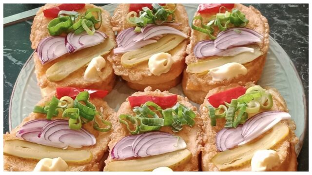 Smažené toasty z veky se šunkou a sýrem