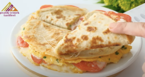 Rychlá a chutná snídaně: Tortilla plněná vejci, sýrem a rajčaty pro perfektní start dne Rychlá a chutná snídaně: Tortilla plněná vejci, sýrem a rajčaty pro perfektní start dne