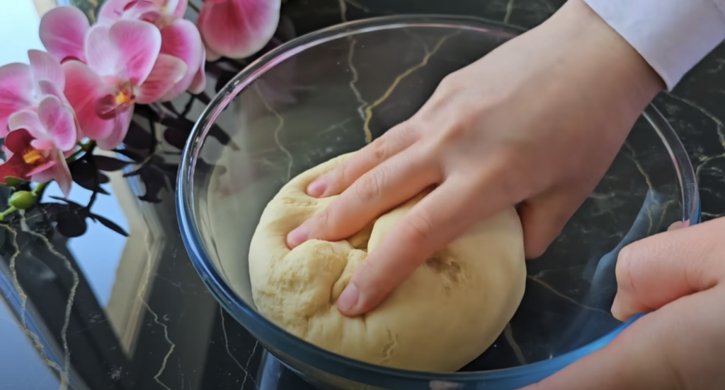 Křehké růžičky z nadýchaného těsta - Noblesa na vašem talíři!