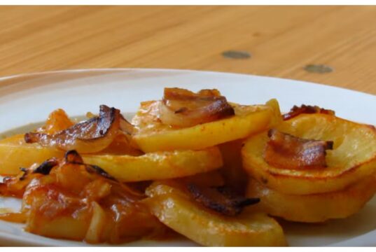 Farmářské brambory se slaninou