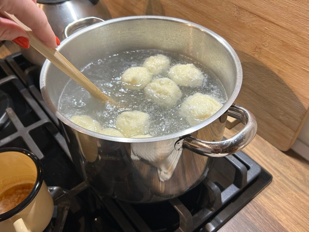 Domácí tvarohové koule - univerzální recept, který si můžete přizpůsobit podle sebe