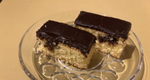 Rychlý a snadný recept na děrovaný koláč, který zvládne opravdu každý