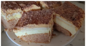 Karamelová buchta s Bebe sušenkami: Recept na rychlý nepečený dezert s lahodným krémem Karamelová buchta s BeBe sušenkami