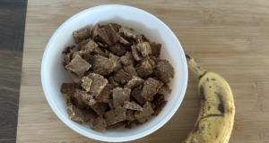 Nevíte co se starým banánem? Vyzkoušejte tento rychlý a snadný recept na cereálie z banánu a ovesných vloček