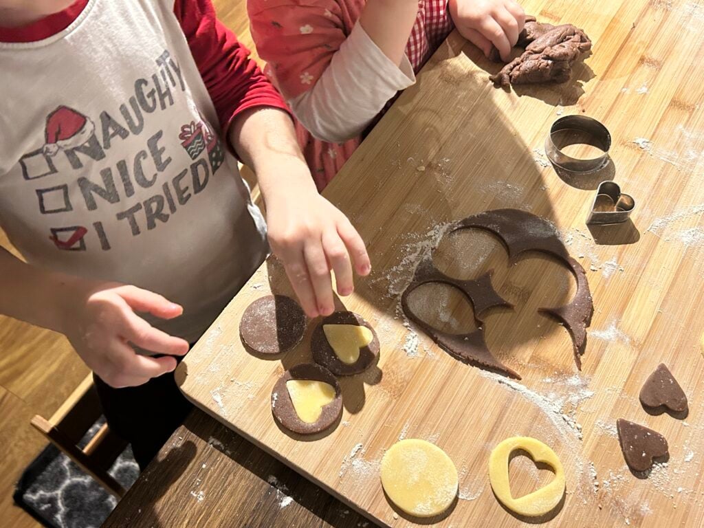 Máslové sušenky na dva způsoby - snadný a rychlý recept, který zvládne opravdu každý!