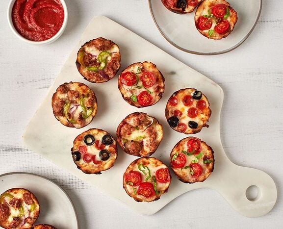 Mini pizza muffiny: Lahodná a rychlá svačinka na každou příležitost