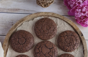 Brownkies: Křupavé čokoládové cookies s vláčnou brownies strukturou