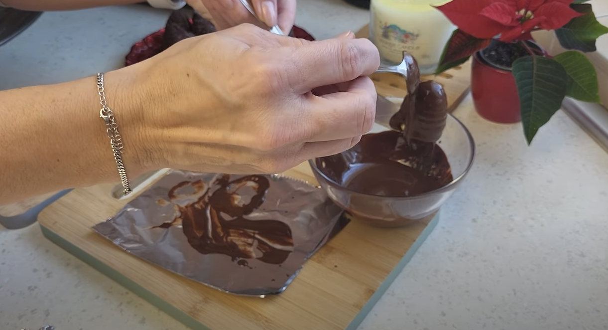 Vosí hnízda s krémem z vaječného likéru, která by neměla chybět na svátečním stole Vosí hnízda s krémem z vaječného likéru, která by neměla chybět na svátečním stole