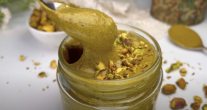 Domácí pistáciové máslo – krémová pasta jen z pistácií (bez cukru a oleje)