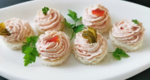 Kanapky se šunkovou pěnou – rychlé pohoštění na silvestrovskou párty
