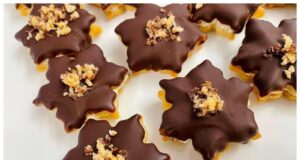 Margotkové vločky: Rychlý recept na vánoční cukroví s rumovo-kokosovým krémem