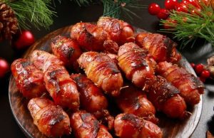 Koktejlové párky v slanině a listovém těstě – rychlé silvestrovské pohoštění Koktejlové párky v slanině a listovém těstě – rychlé silvestrovské pohoštění