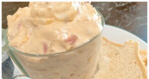 Recept na salát ze sýru Brie se šunkou – skvělé silvestrovské pohoštění Salát ze sýru Brie se šunkou