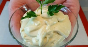 5 jednoduchých receptů na lahodnou domácí majonézu: Vyzkoušejte různé originální varianty! 5 jednoduchých receptů na lahodnou domácí majonézu: Vyzkoušejte různé originální varianty!